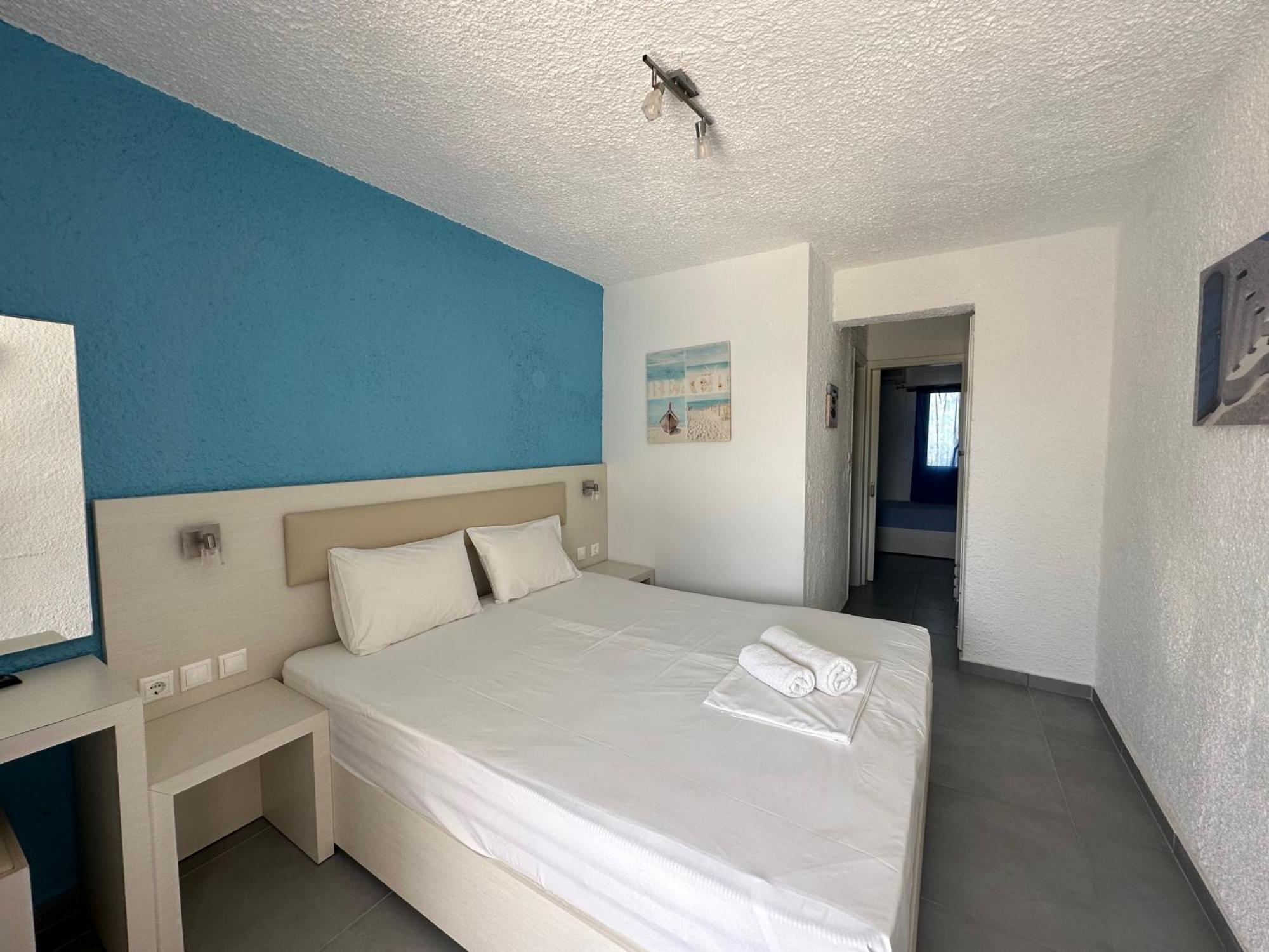 Blue Senses Apartments Sarti Bagian luar foto