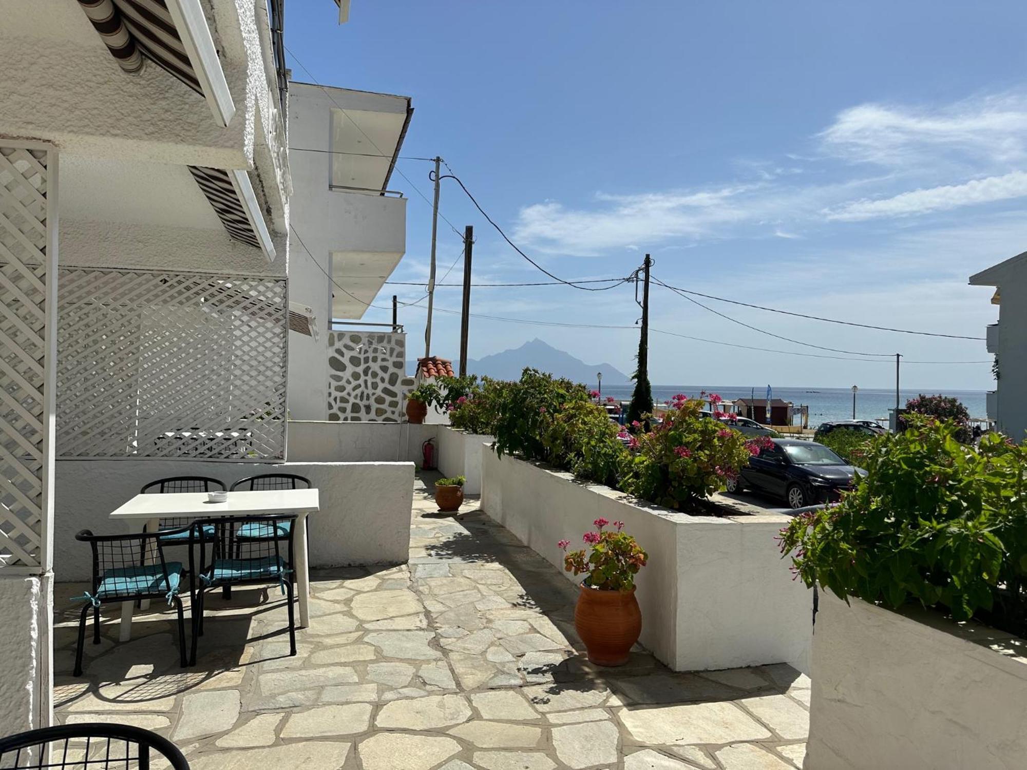 Blue Senses Apartments Sarti Bagian luar foto